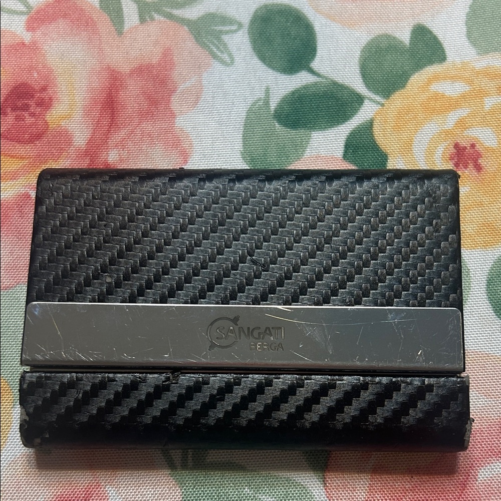 Black Carbon Fiber Magnetic Card Wallet Sangati Berga
